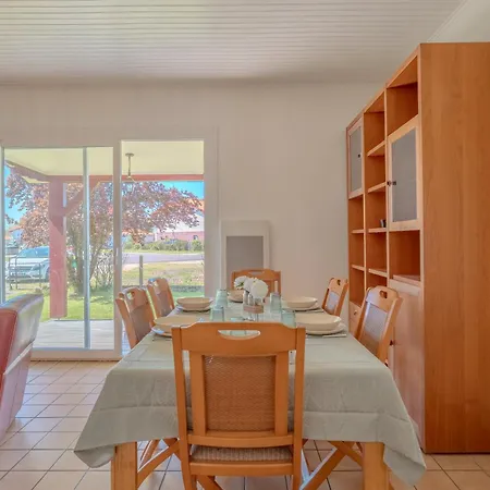Maison Caupos ביסקארוס