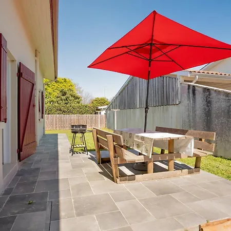 Maison Caupos Holiday home *
